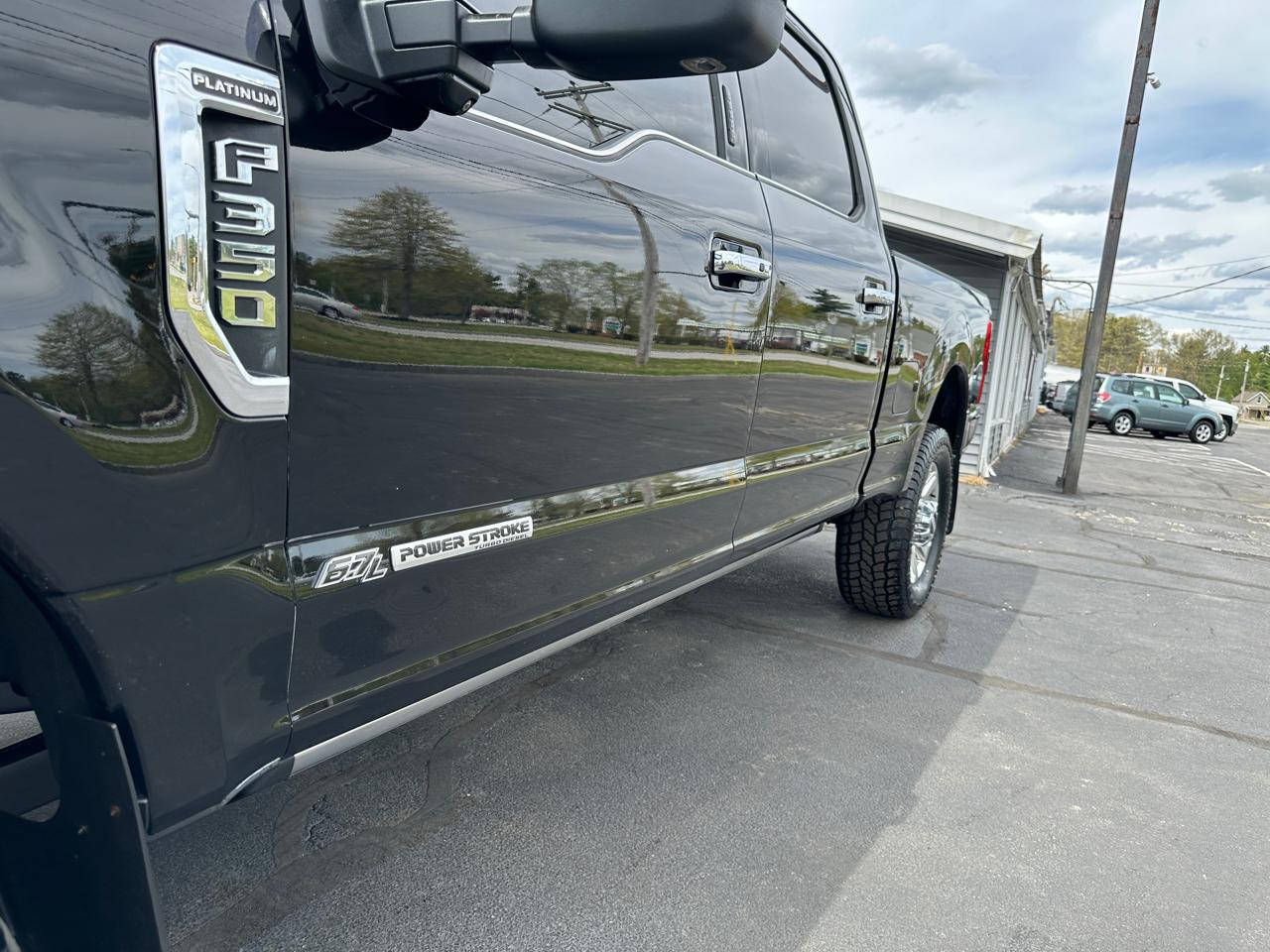 Ford F-350 SD Platinum Crew Cab 4WD 2017