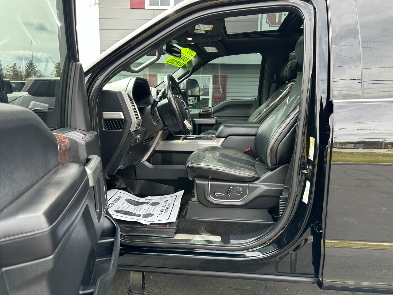 Ford F-350 SD Platinum Crew Cab 4WD 2017