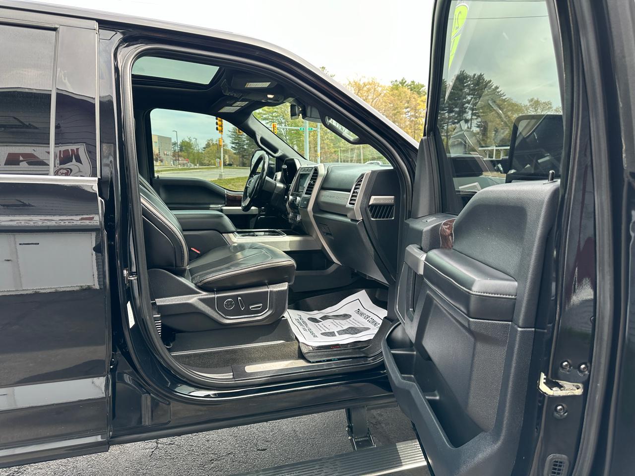 Ford F-350 SD Platinum Crew Cab 4WD 2017