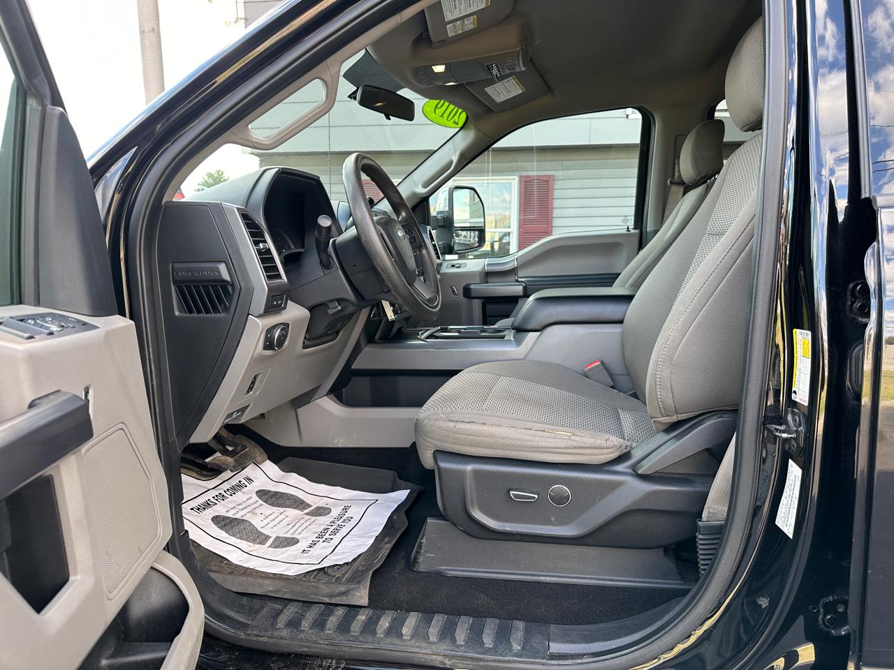 Ford F-350 SD XLT Crew Cab Short Bed 4WD 2019