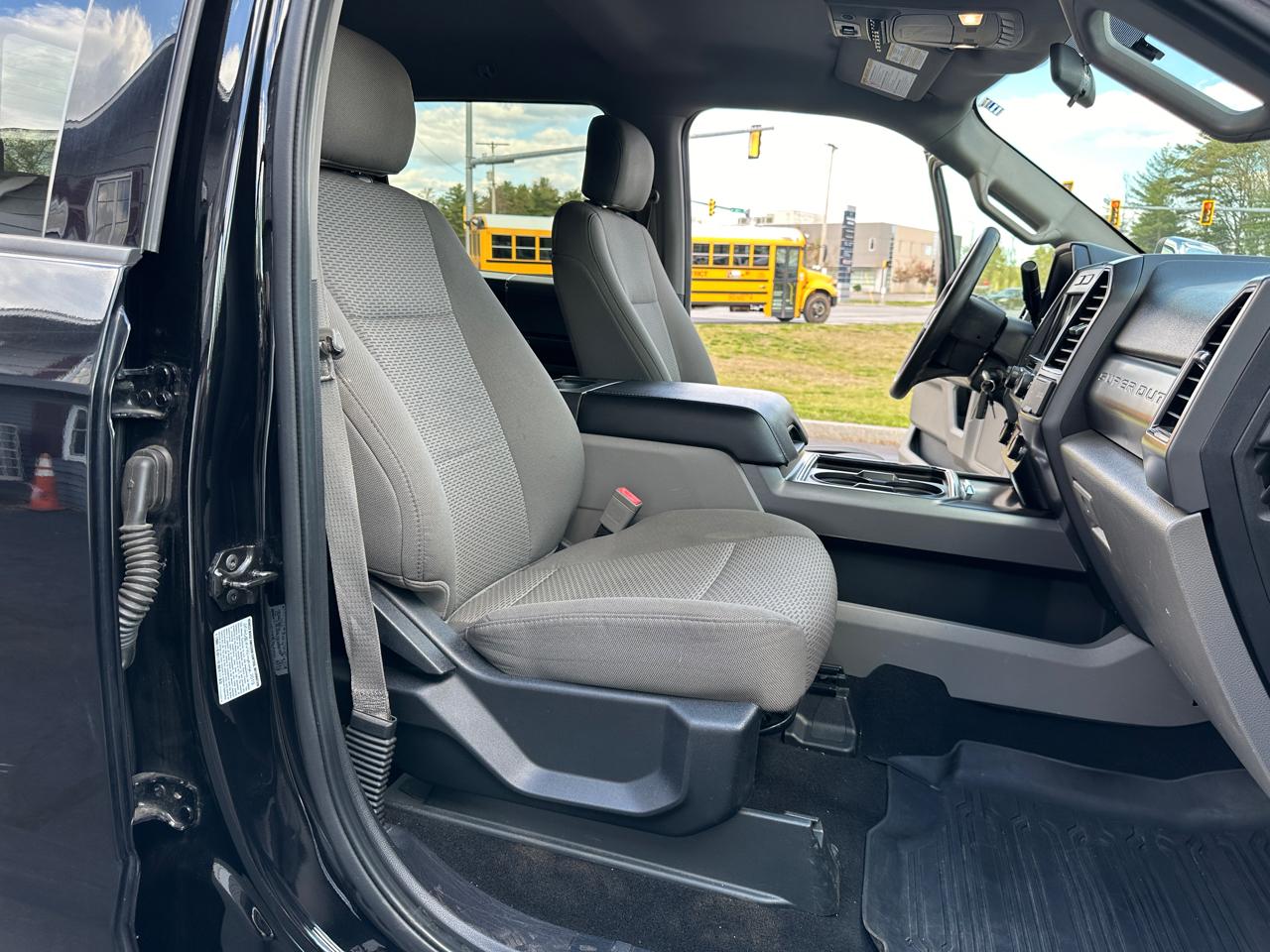 Ford F-350 SD XLT Crew Cab Short Bed 4WD 2019