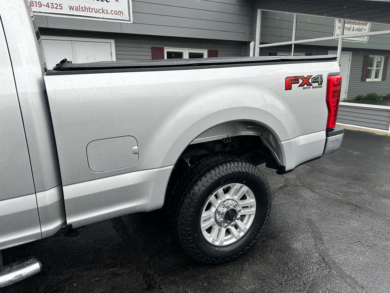 Ford F-250 SD XLT SuperCab Short Bed 4WD 2017