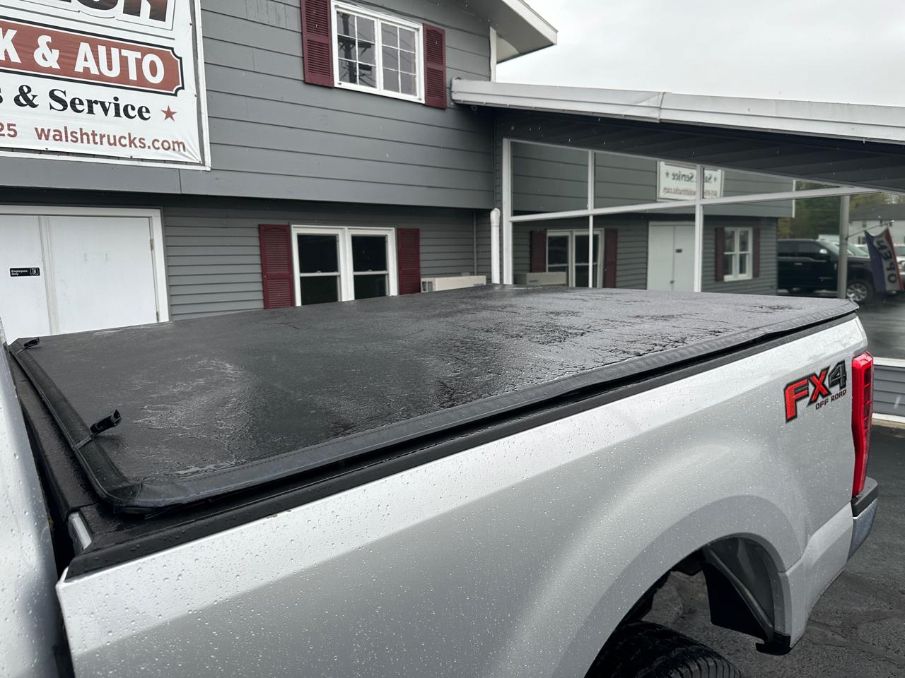 Ford F-250 SD XLT SuperCab Short Bed 4WD 2017