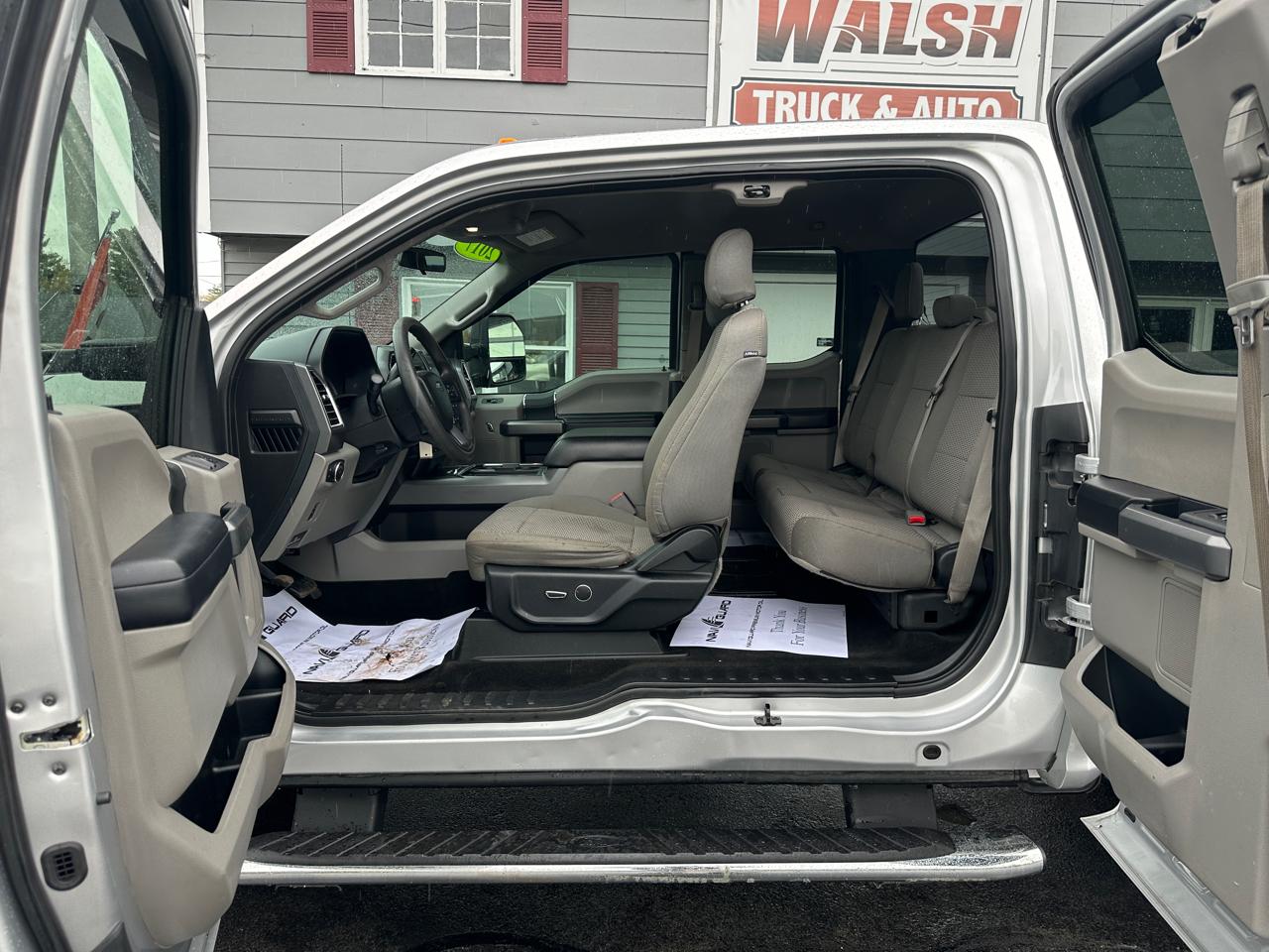 Ford F-250 SD XLT SuperCab Short Bed 4WD 2017