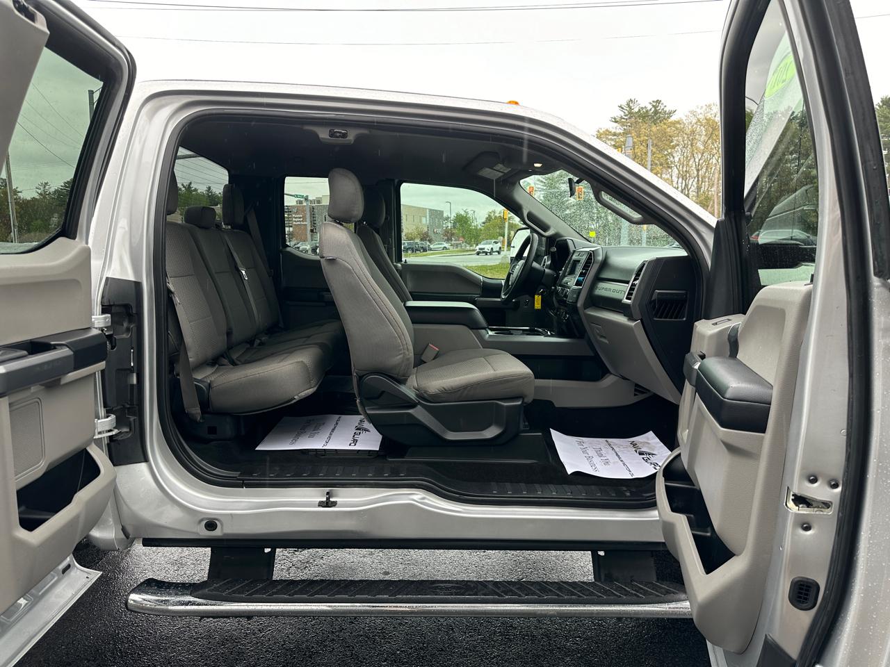 Ford F-250 SD XLT SuperCab Short Bed 4WD 2017