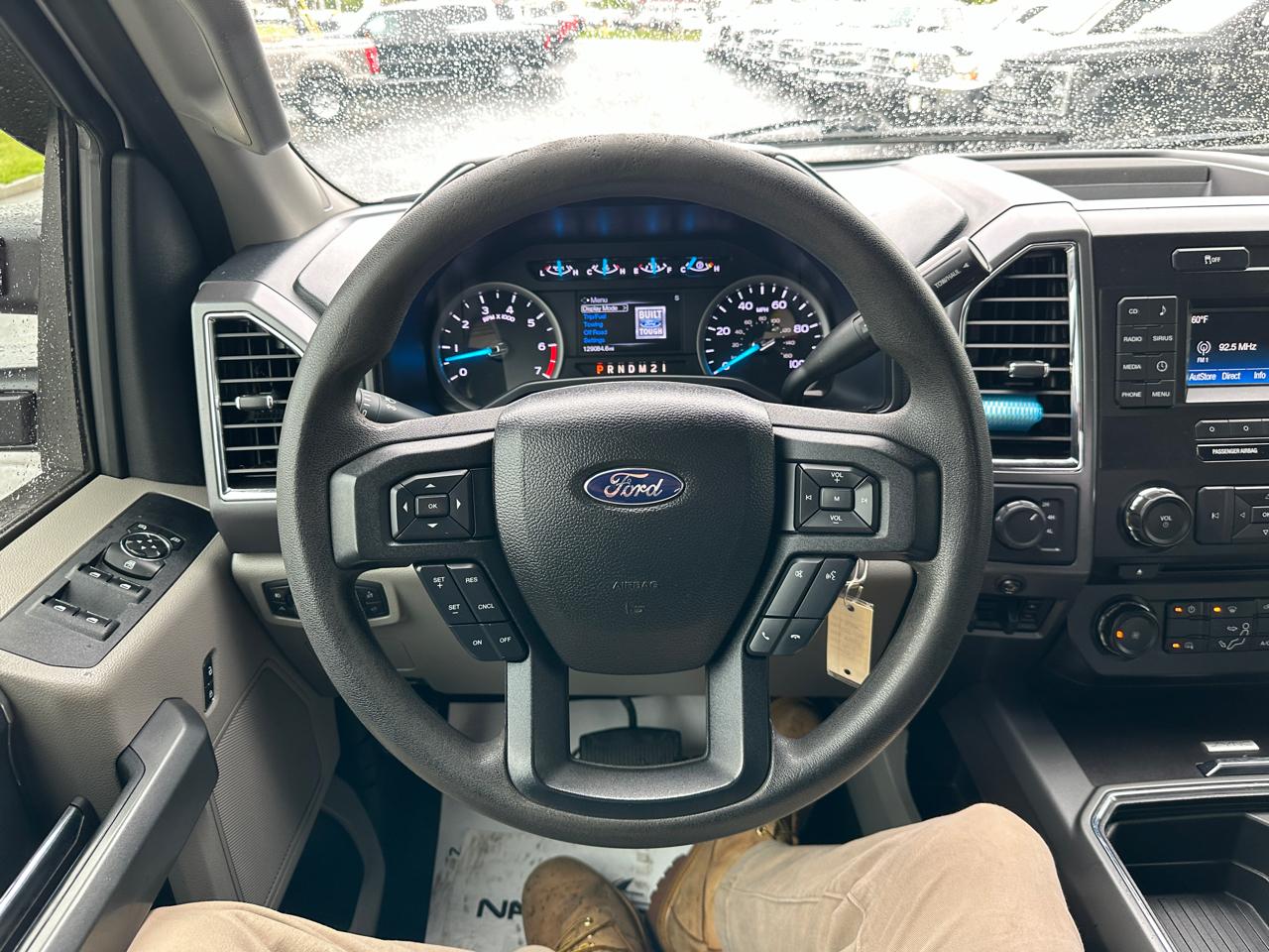 Ford F-250 SD XLT SuperCab Short Bed 4WD 2017