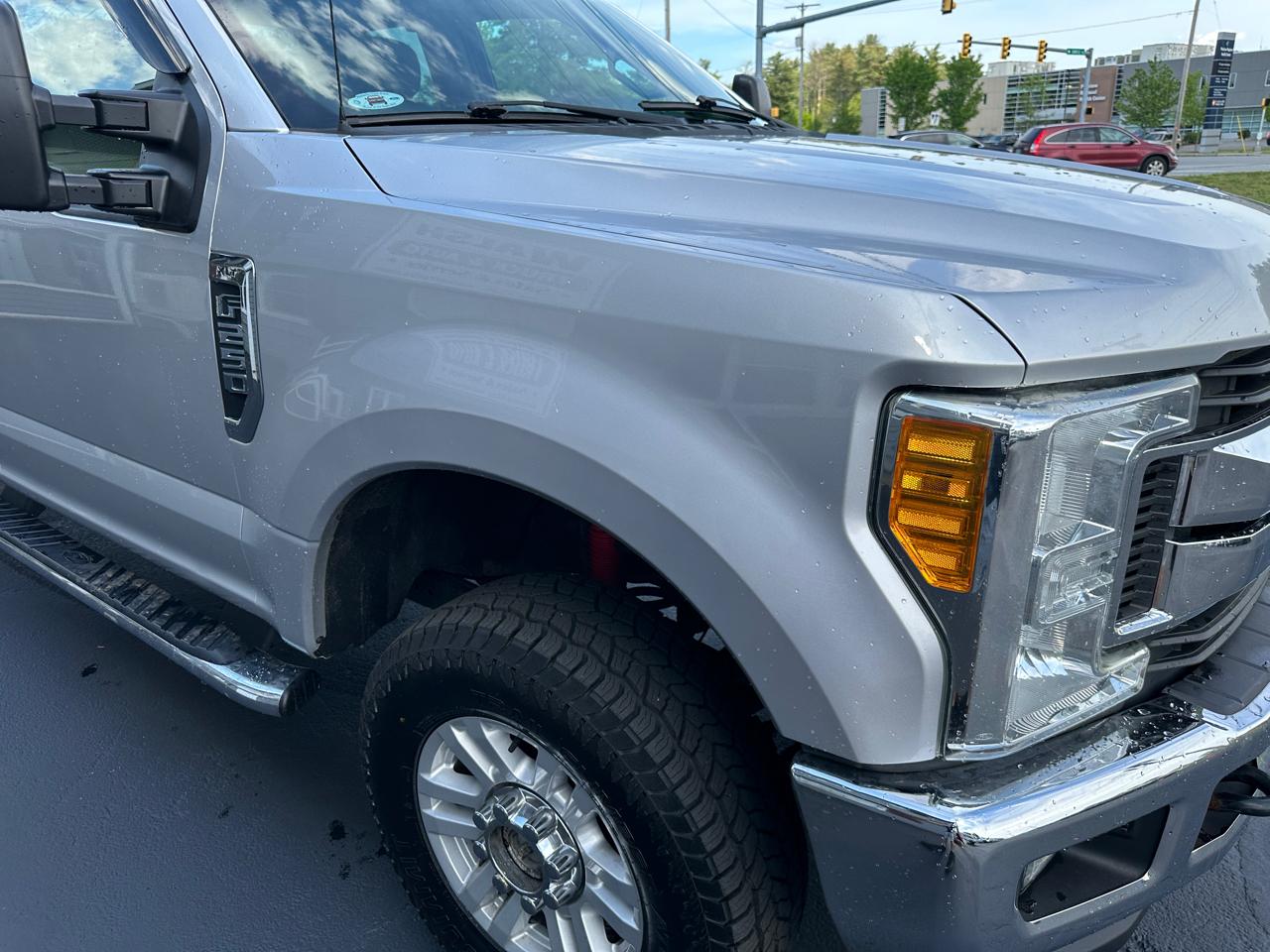 Ford F-250 SD XLT SuperCab Short Bed 4WD 2017