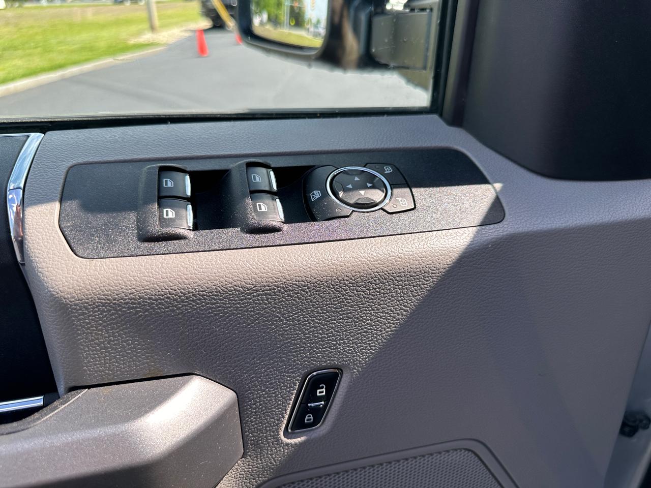 Ford F-250 SD XLT SuperCab Short Bed 4WD 2017
