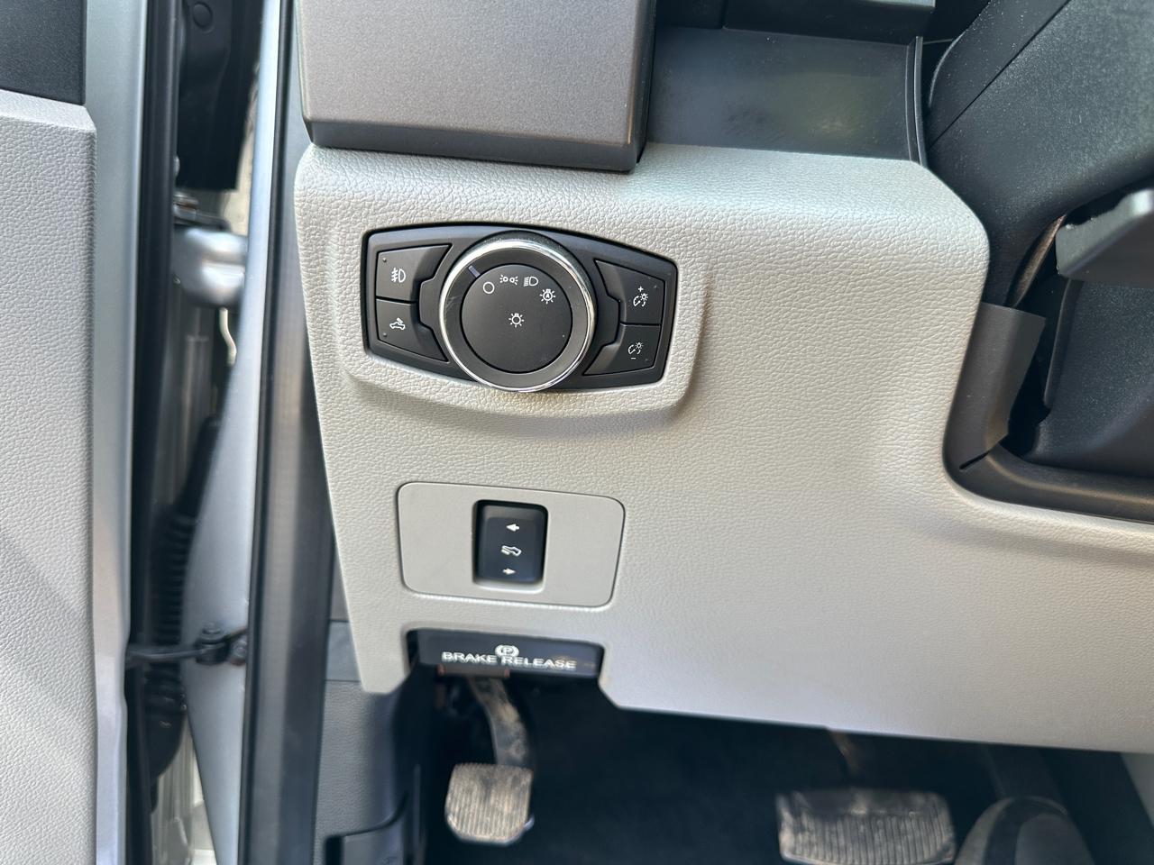 Ford F-250 SD XLT SuperCab Short Bed 4WD 2017