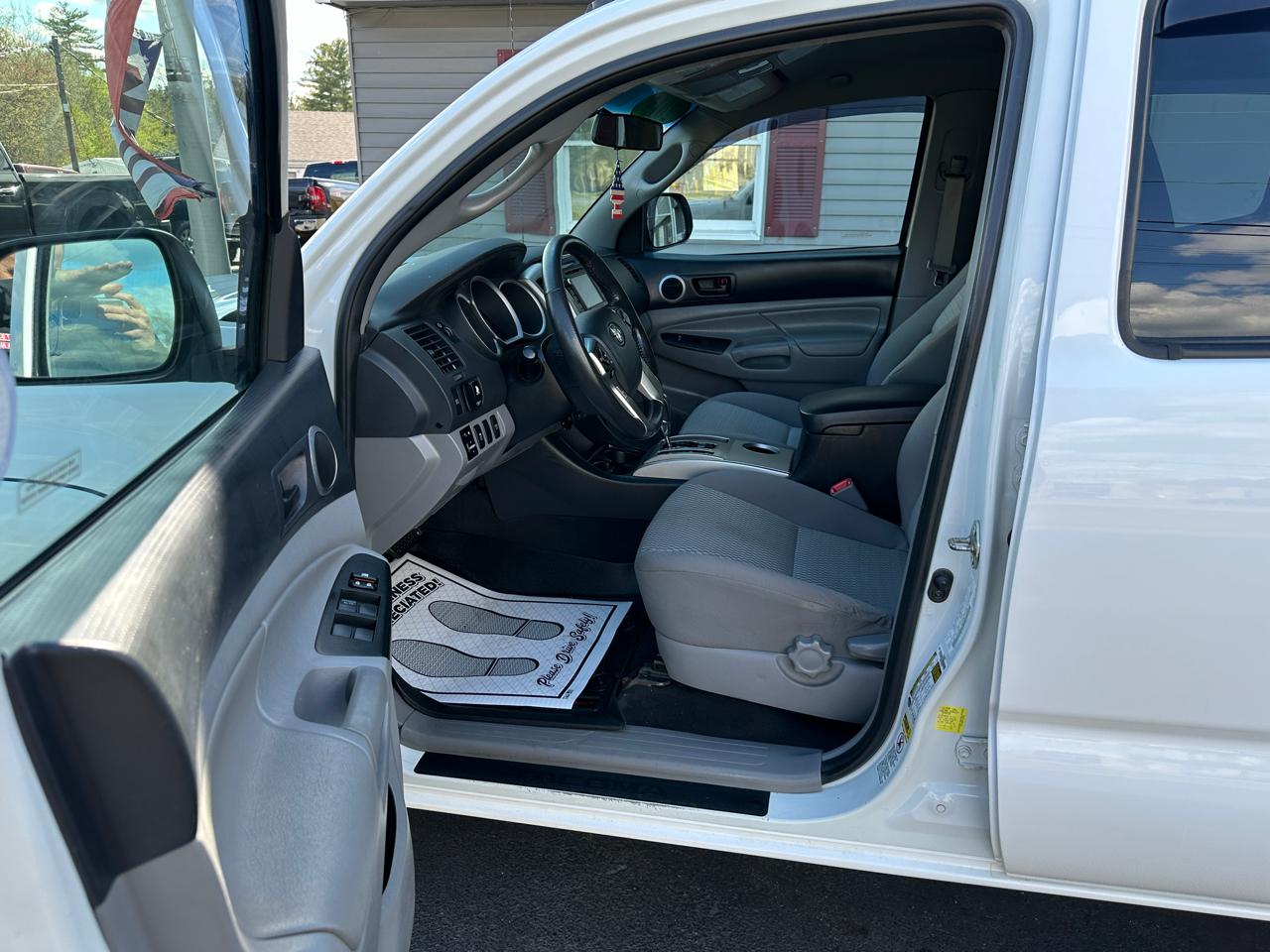 Toyota Tacoma  2015