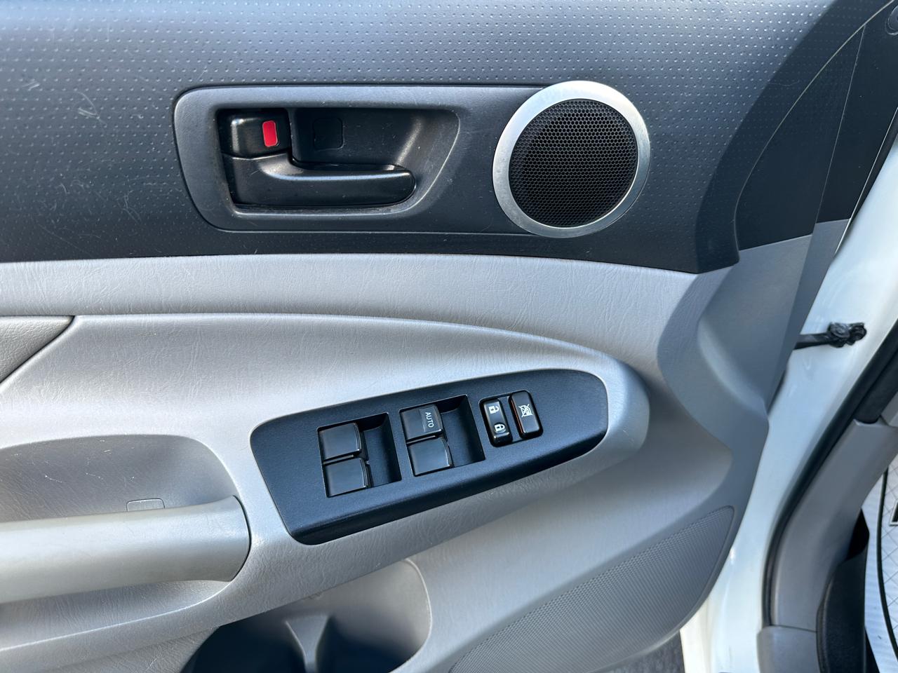 Toyota Tacoma  2015