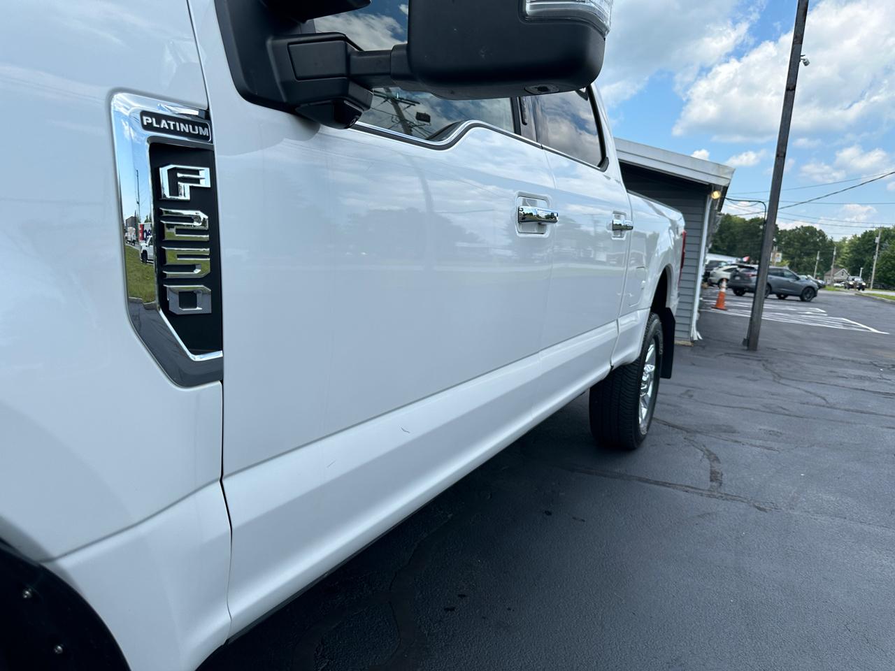 Ford F-250 SD Platinum Crew Cab 4WD 2019
