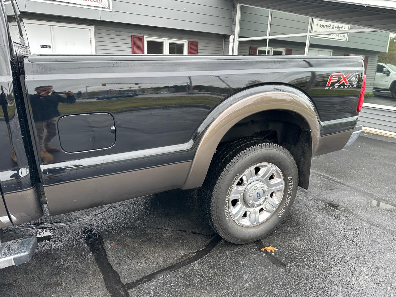 Ford F-350 SD Lariat Crew Cab Long Bed 4WD 2016