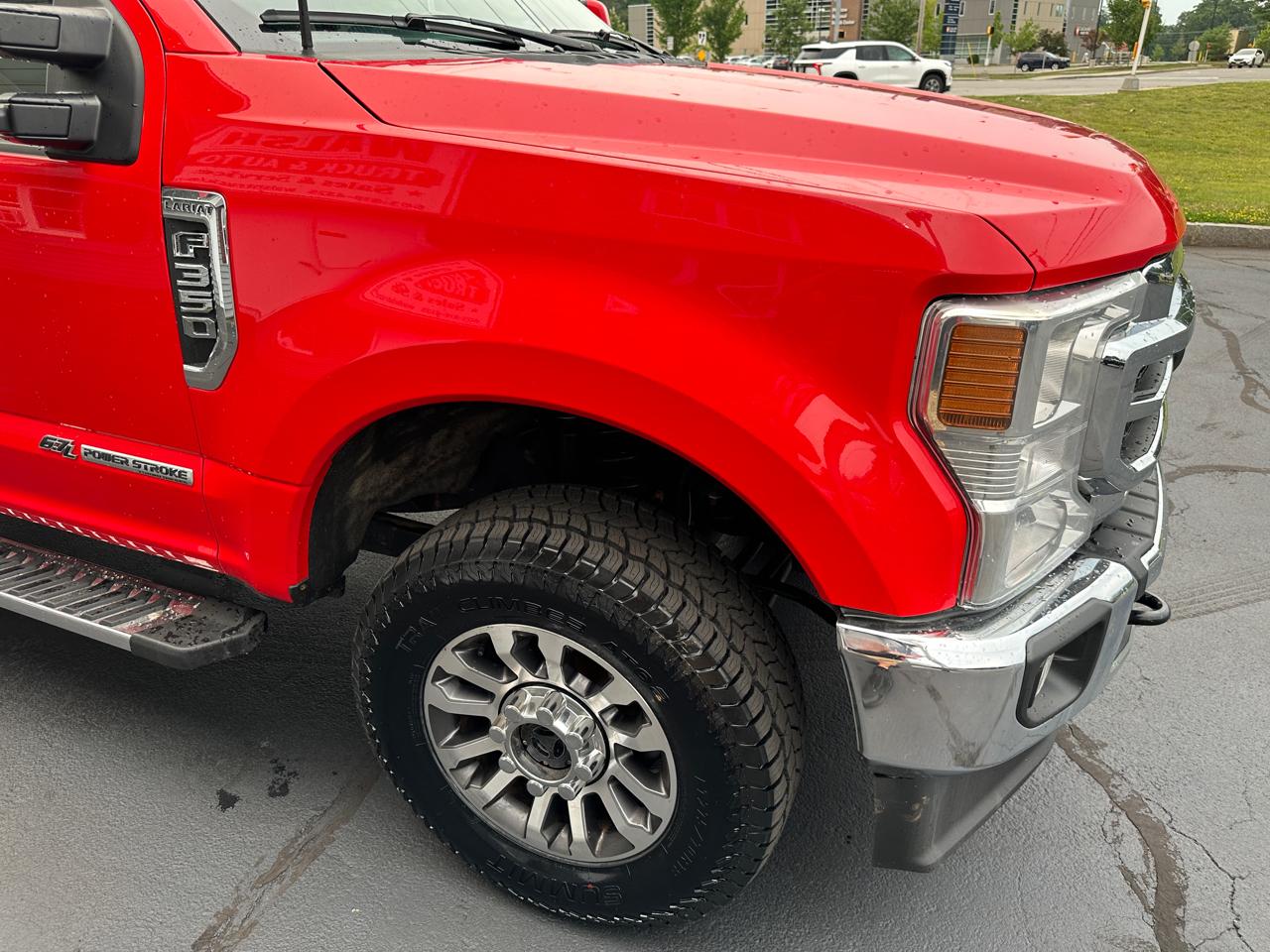 Ford F-350 SD Lariat Crew Cab Short Bed 4WD 2022