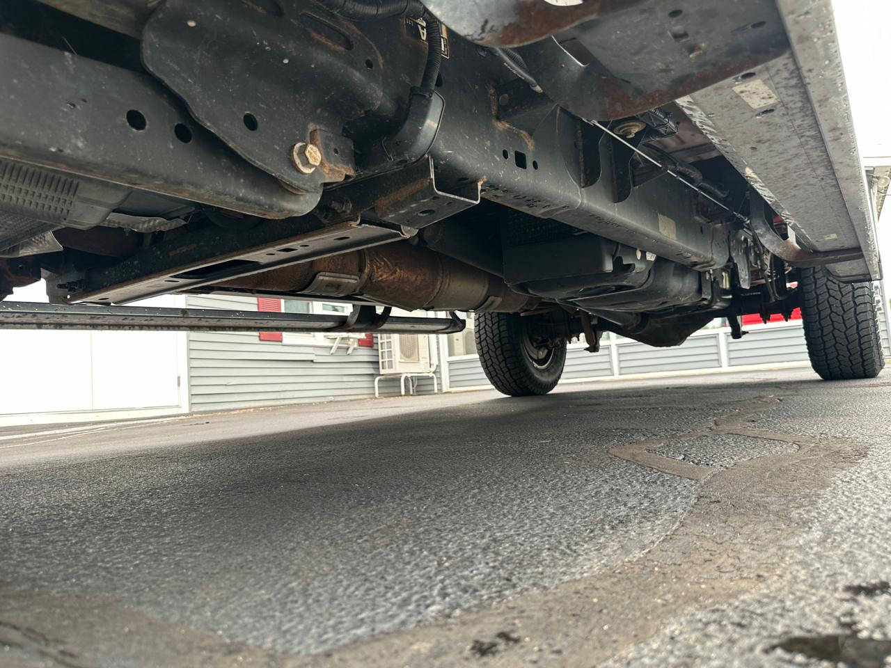 Ford F-350 SD Lariat Crew Cab Short Bed 4WD 2022