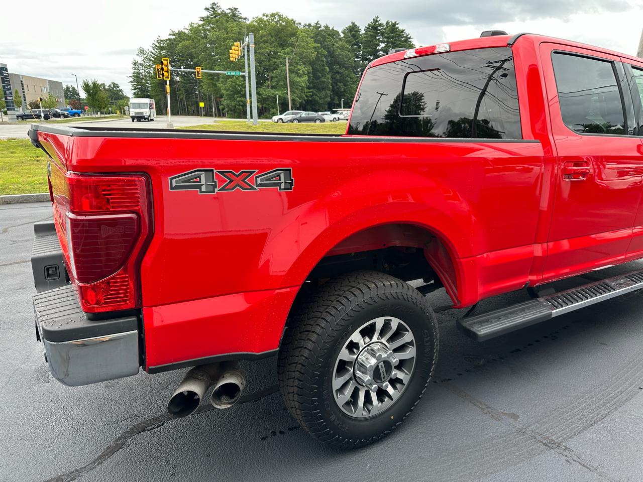 Ford F-350 SD Lariat Crew Cab Short Bed 4WD 2022