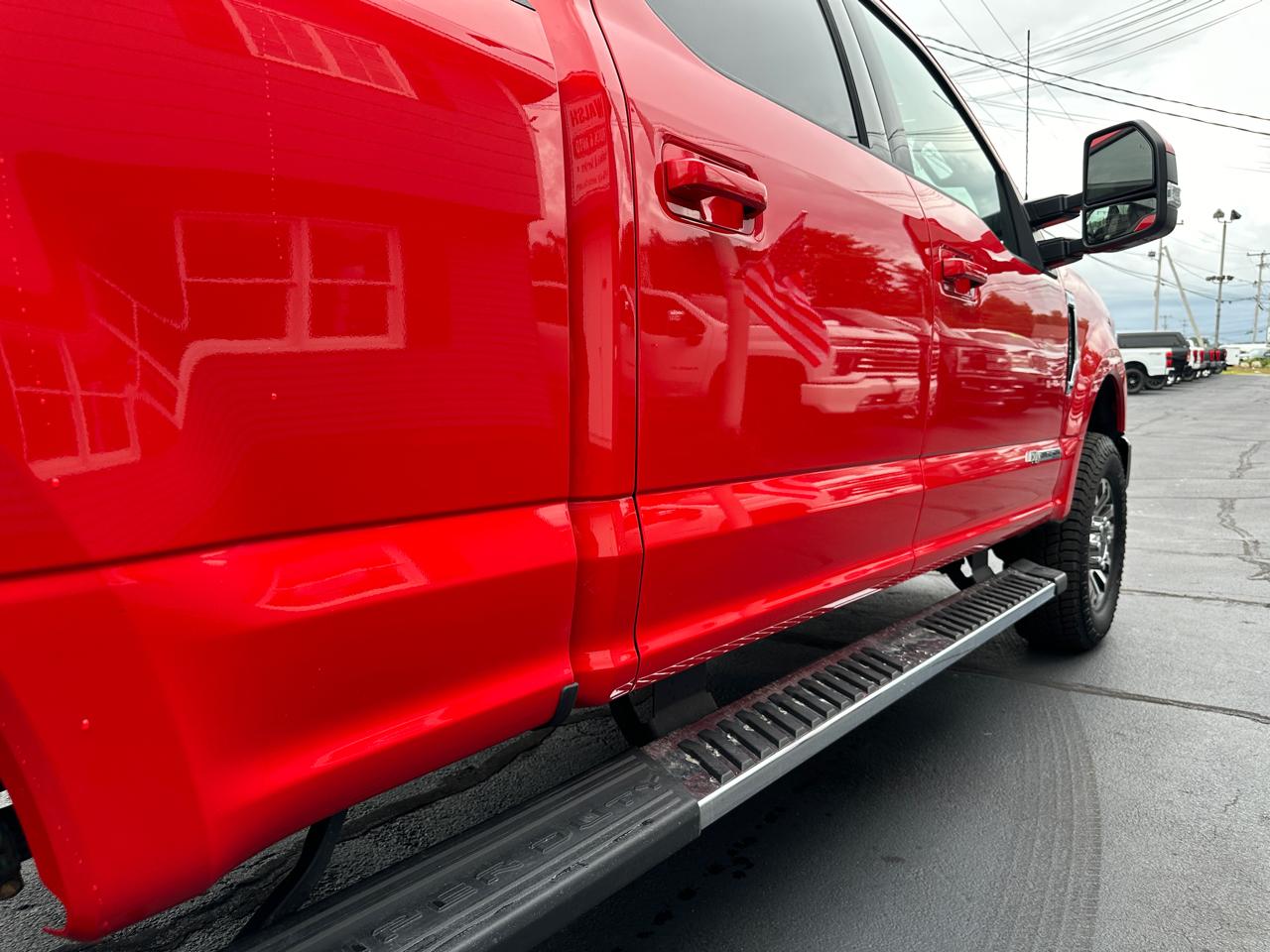 Ford F-350 SD Lariat Crew Cab Short Bed 4WD 2022