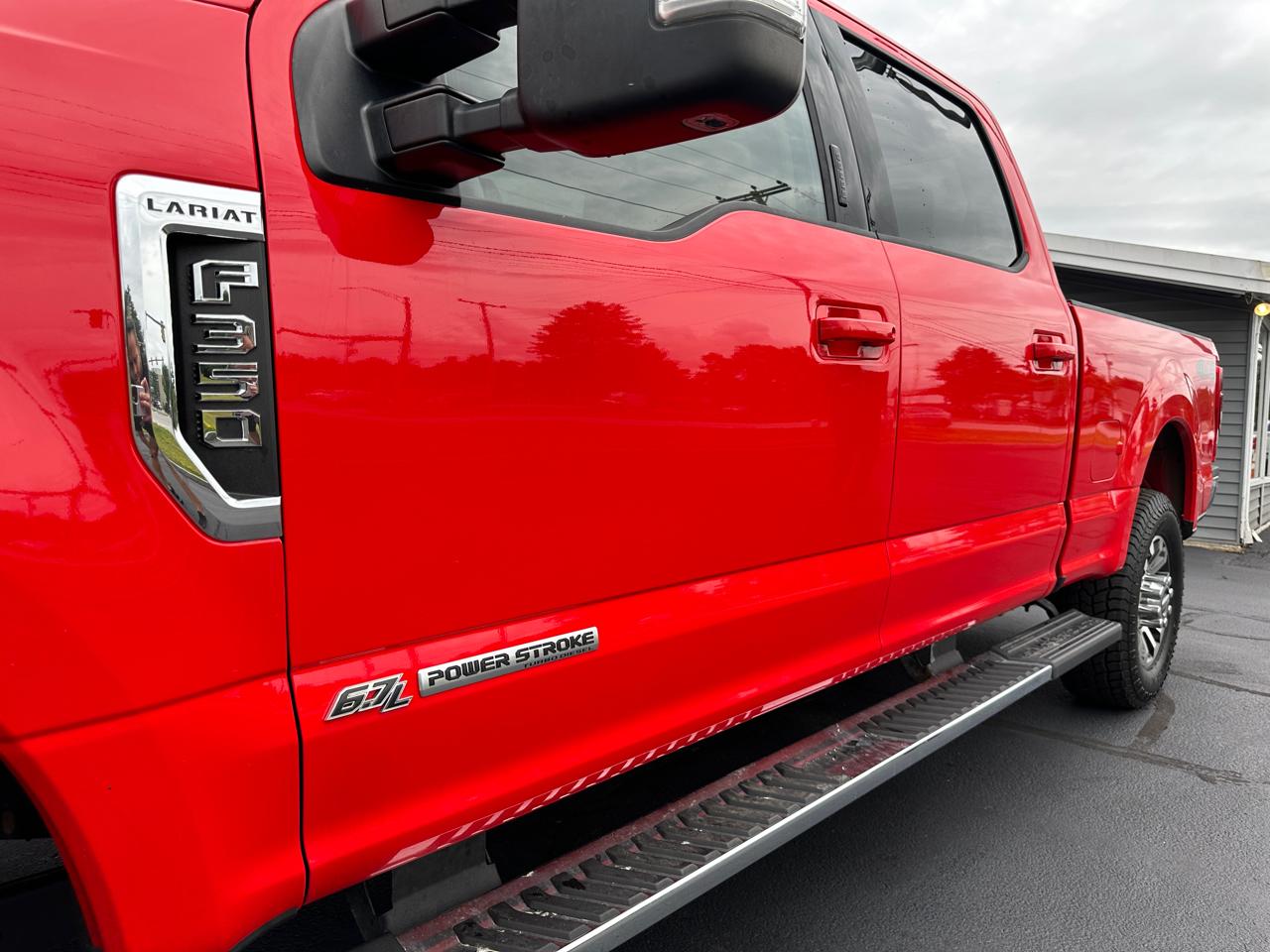 Ford F-350 SD Lariat Crew Cab Short Bed 4WD 2022