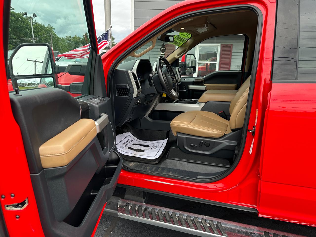Ford F-350 SD Lariat Crew Cab Short Bed 4WD 2022