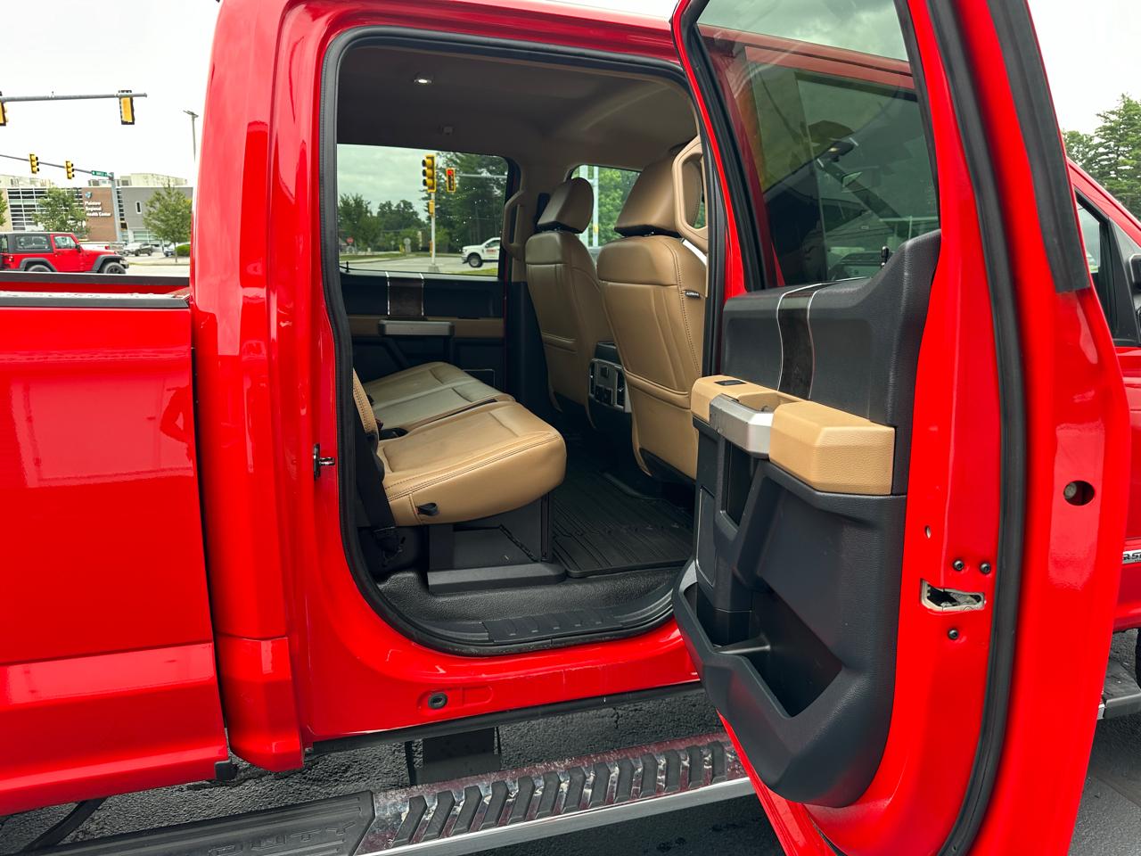 Ford F-350 SD Lariat Crew Cab Short Bed 4WD 2022