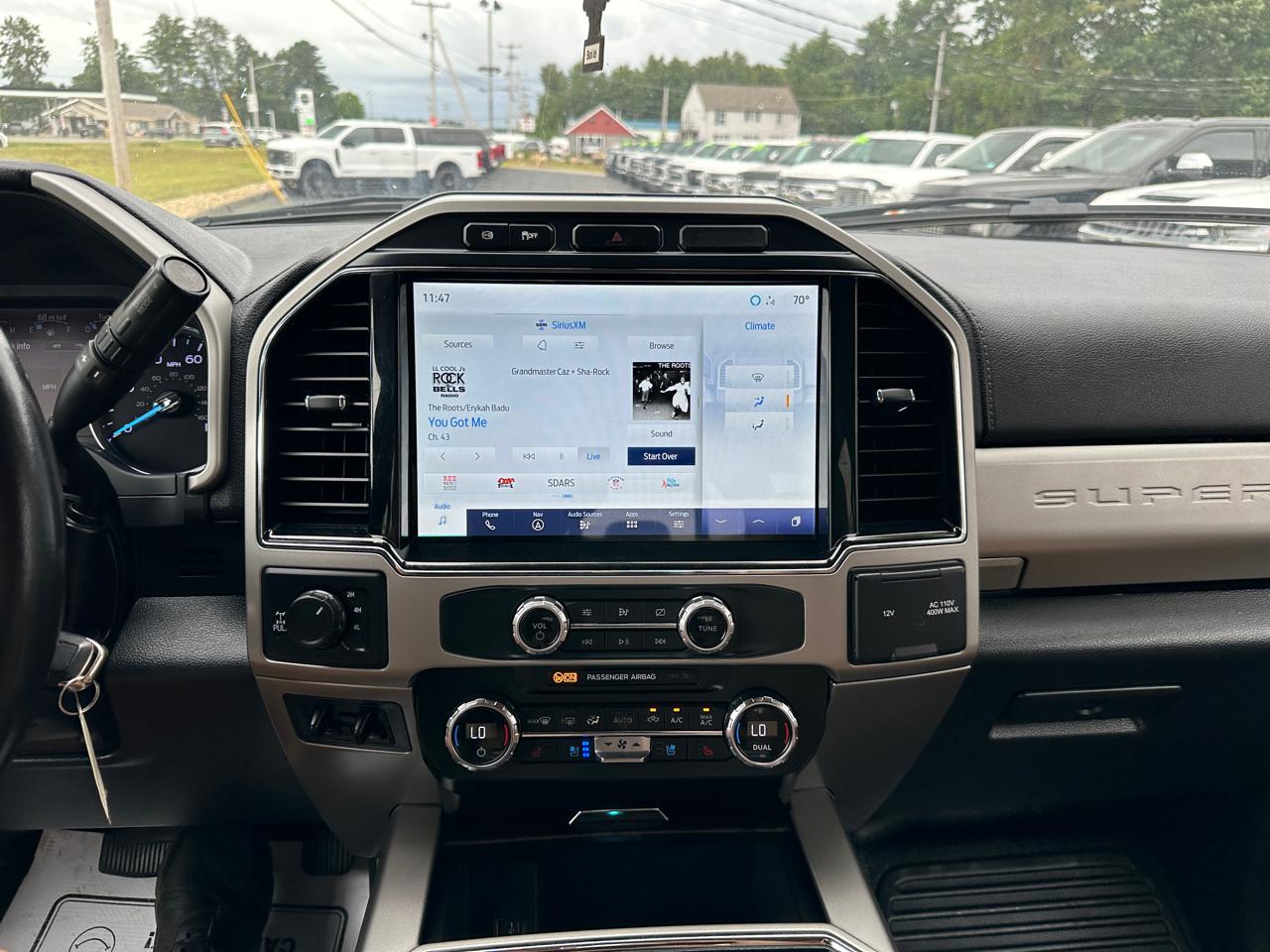 Ford F-350 SD Lariat Crew Cab Short Bed 4WD 2022