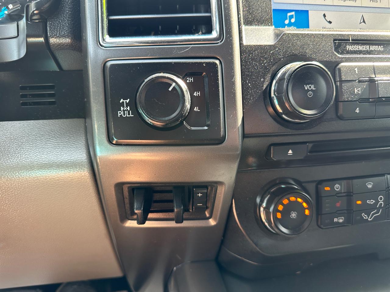 Ford F-250 SD XLT SuperCab 4WD 2018