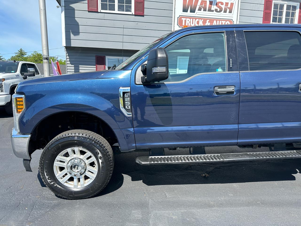 Ford F-250 SD XLT Crew Cab 4WD 2018