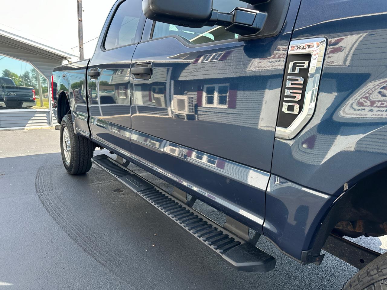 Ford F-250 SD XLT Crew Cab 4WD 2018