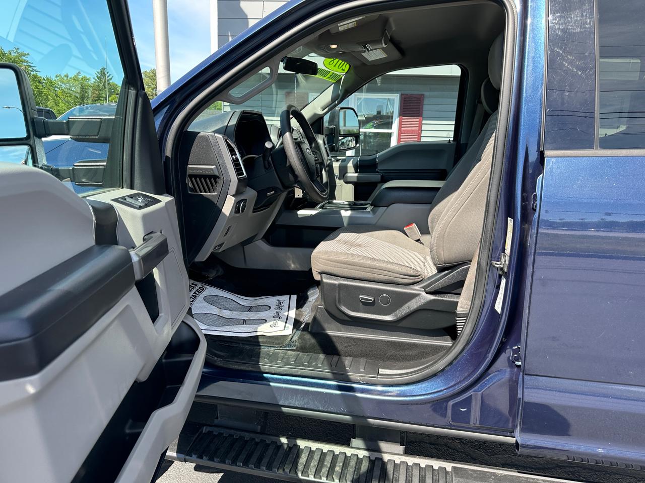 Ford F-250 SD XLT Crew Cab 4WD 2018