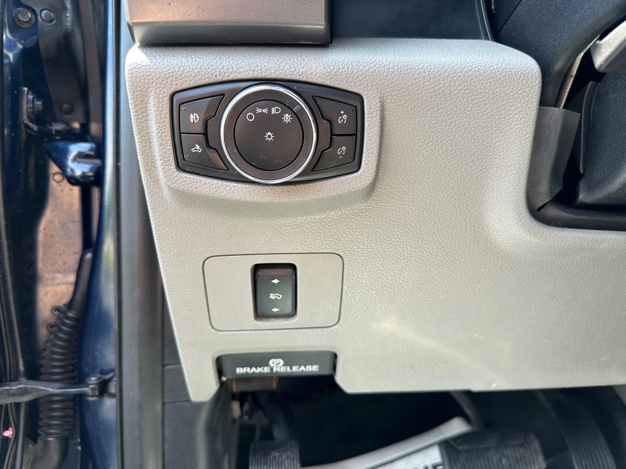 Ford F-250 SD XLT Crew Cab 4WD 2018