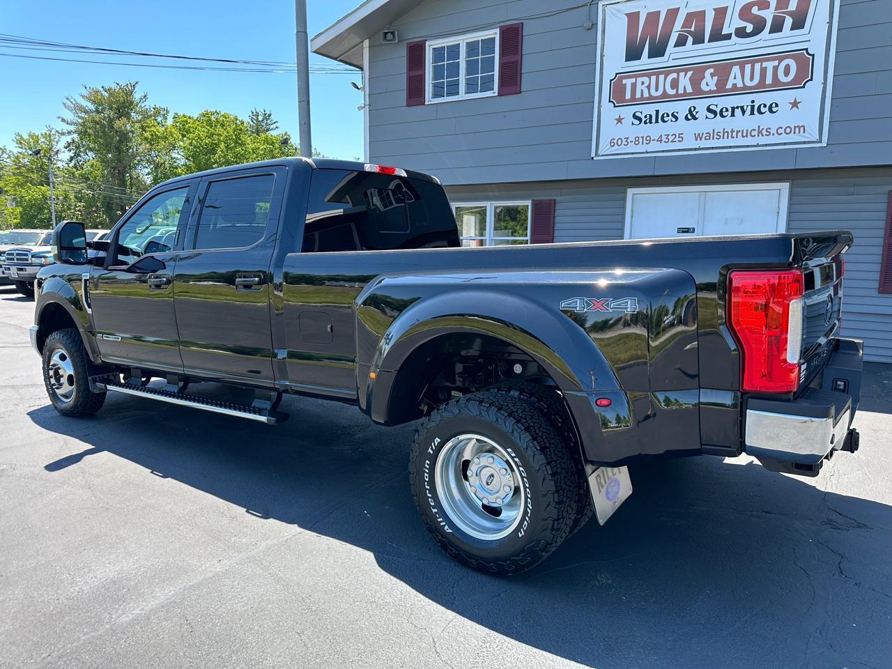Ford F-350 SD Lariat Crew Cab Long Bed 4WD DRW 2017