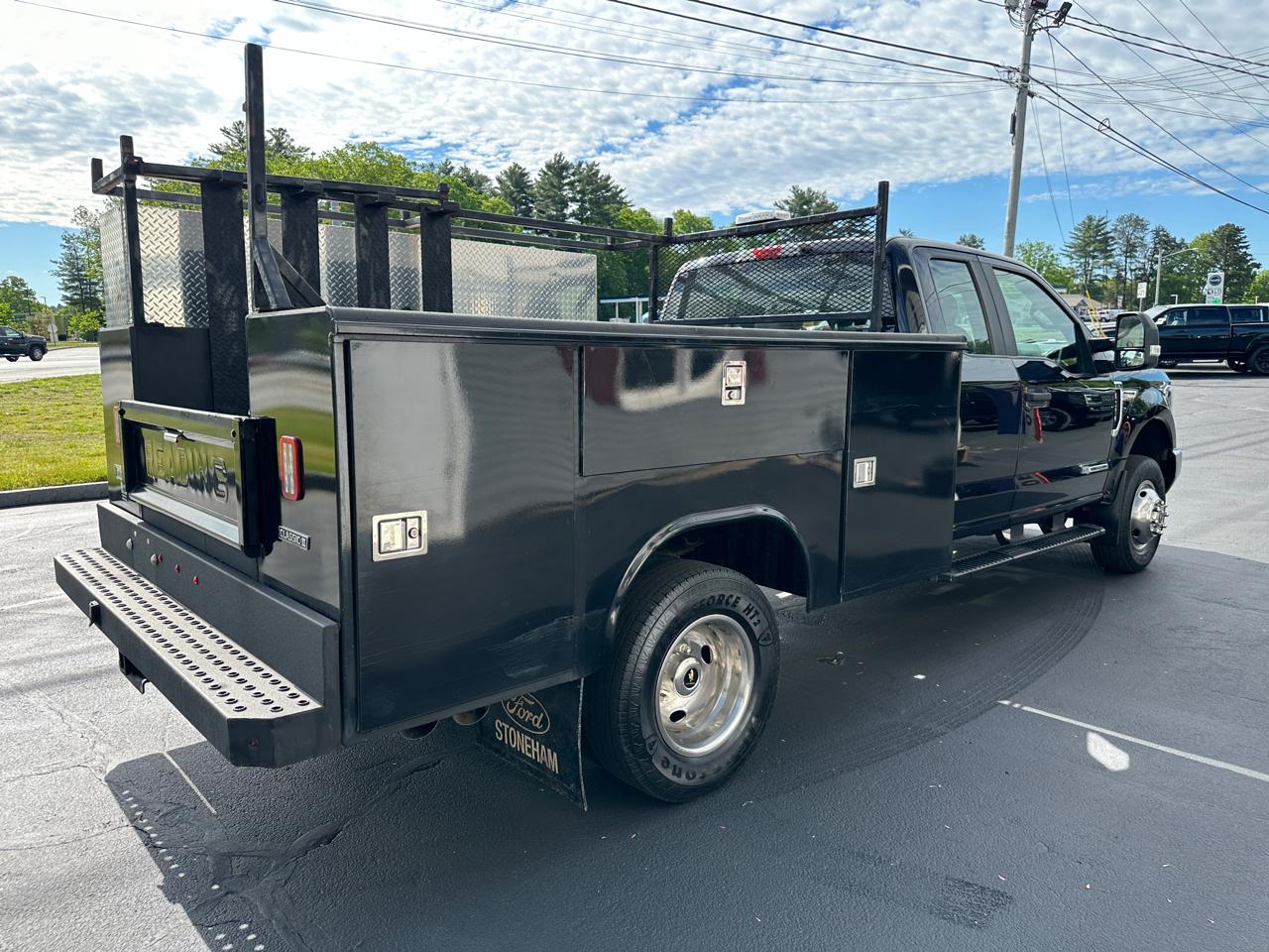Ford F-350 SD XL SuperCab Long Bed 4WD DRW 2019