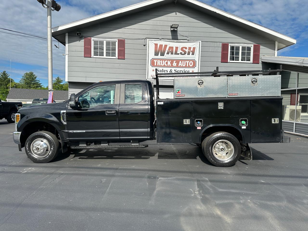 Ford F-350 SD XL SuperCab Long Bed 4WD DRW 2019