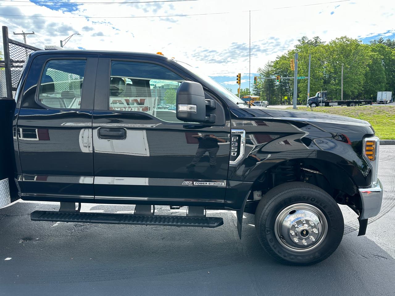Ford F-350 SD XL SuperCab Long Bed 4WD DRW 2019