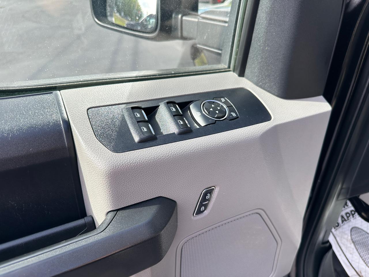 Ford F-350 SD XL SuperCab Long Bed 4WD DRW 2019