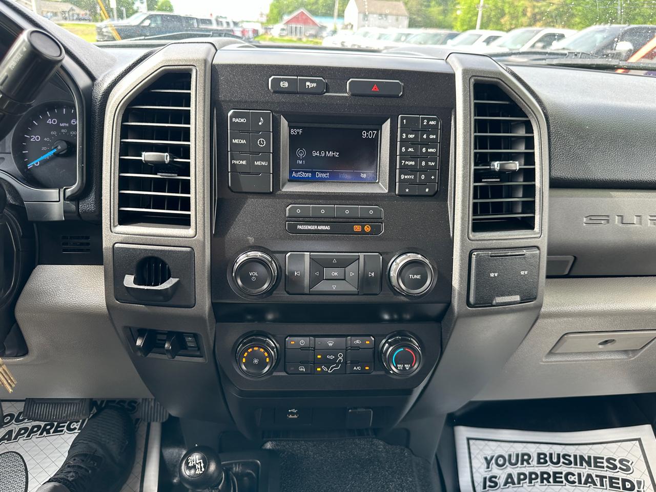 Ford F-350 SD XL SuperCab Long Bed 4WD DRW 2019