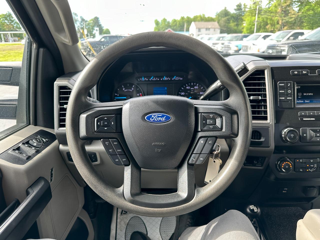 Ford F-350 SD XL SuperCab Long Bed 4WD DRW 2019