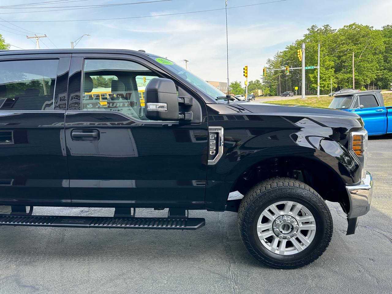 Ford F-250 SD XLT Crew Cab 4WD 2019