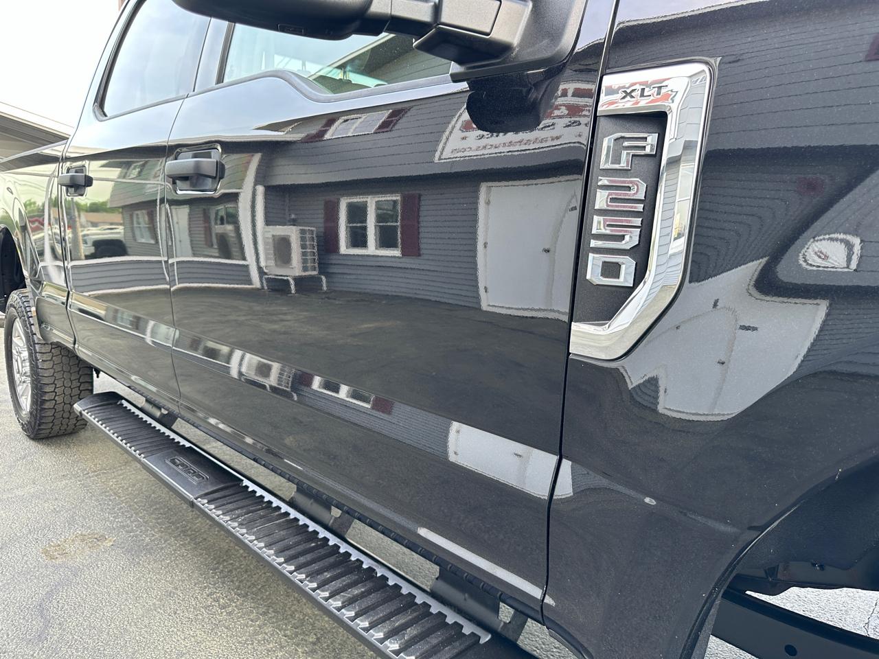 Ford F-250 SD XLT Crew Cab 4WD 2019