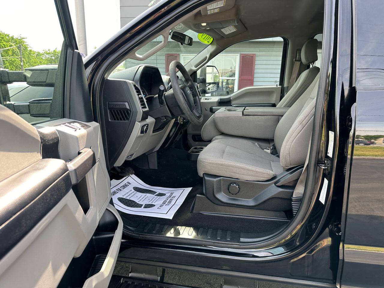 Ford F-250 SD XLT Crew Cab 4WD 2019