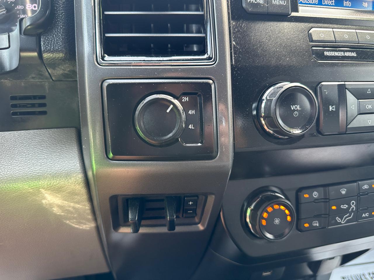 Ford F-250 SD XLT Crew Cab 4WD 2019
