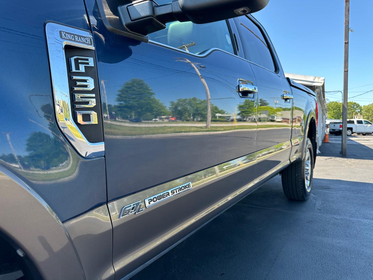 Ford F-350 SD King Ranch Crew Cab 4WD 2017