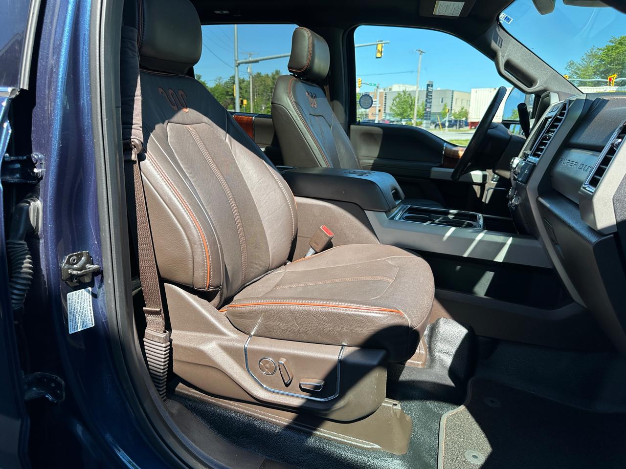 Ford F-350 SD King Ranch Crew Cab 4WD 2017