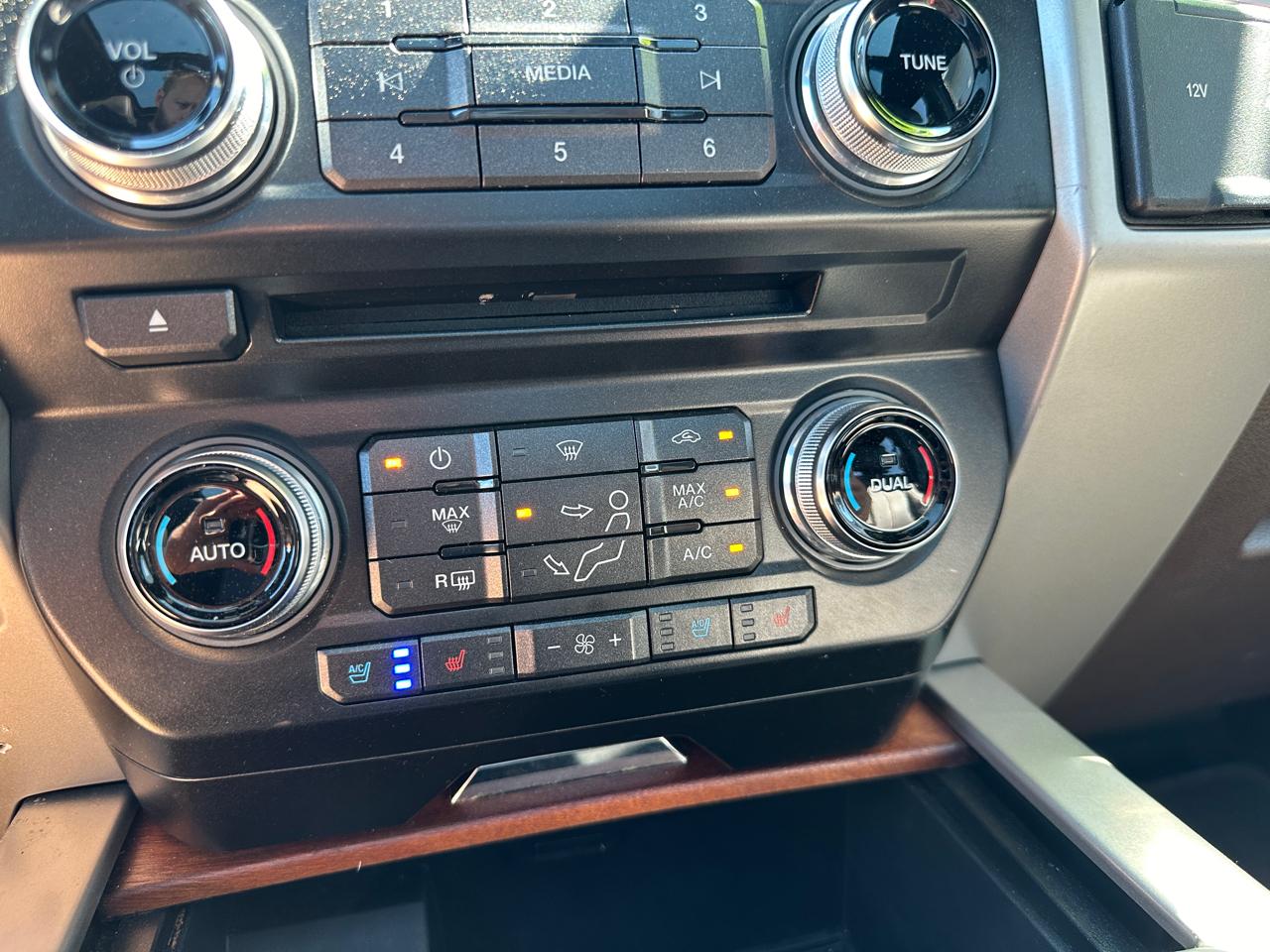 Ford F-350 SD King Ranch Crew Cab 4WD 2017
