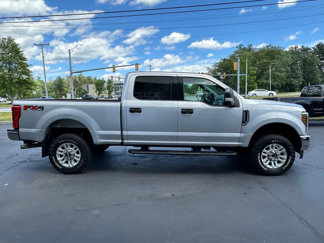 Ford F-250 SD XLT Crew Cab Short Bed 4WD 2019