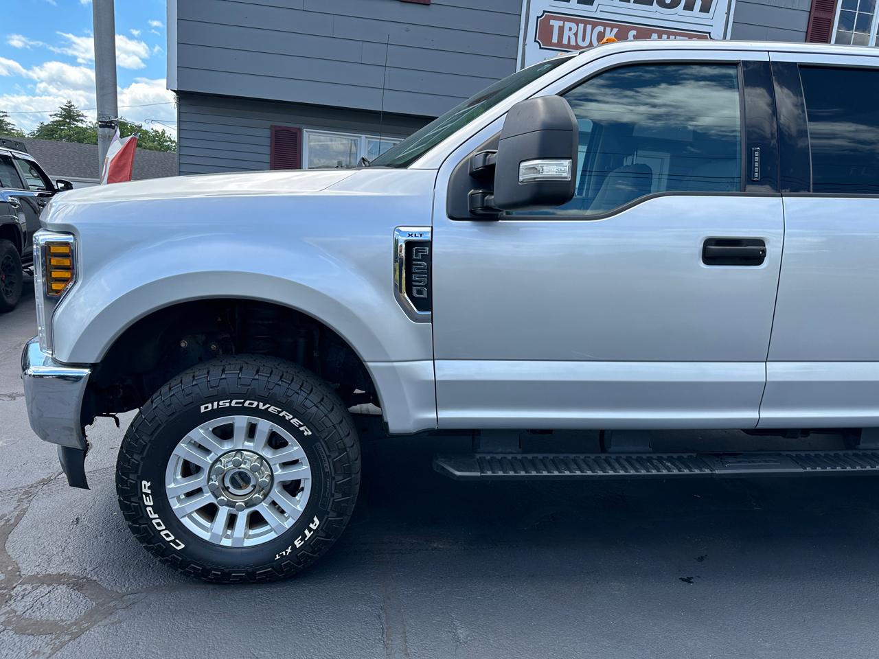 Ford F-250 SD XLT Crew Cab Short Bed 4WD 2019