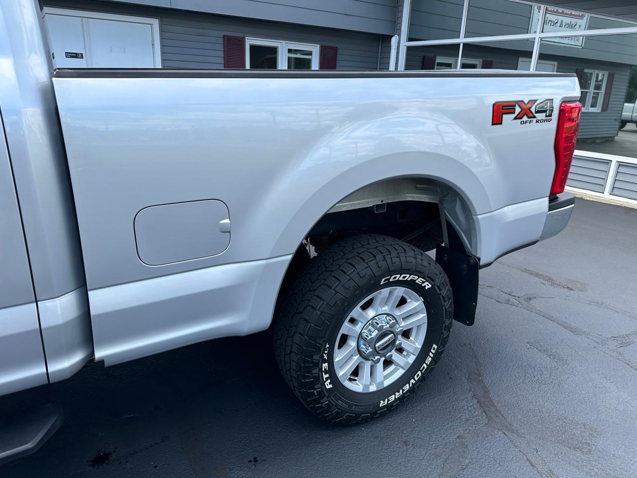 Ford F-250 SD XLT Crew Cab Short Bed 4WD 2019