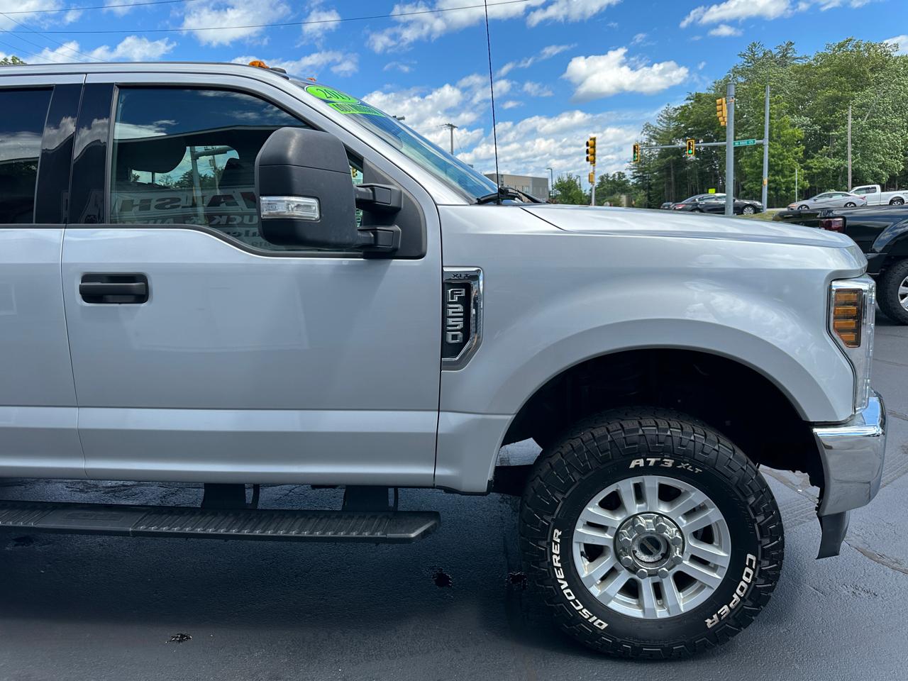 Ford F-250 SD XLT Crew Cab Short Bed 4WD 2019