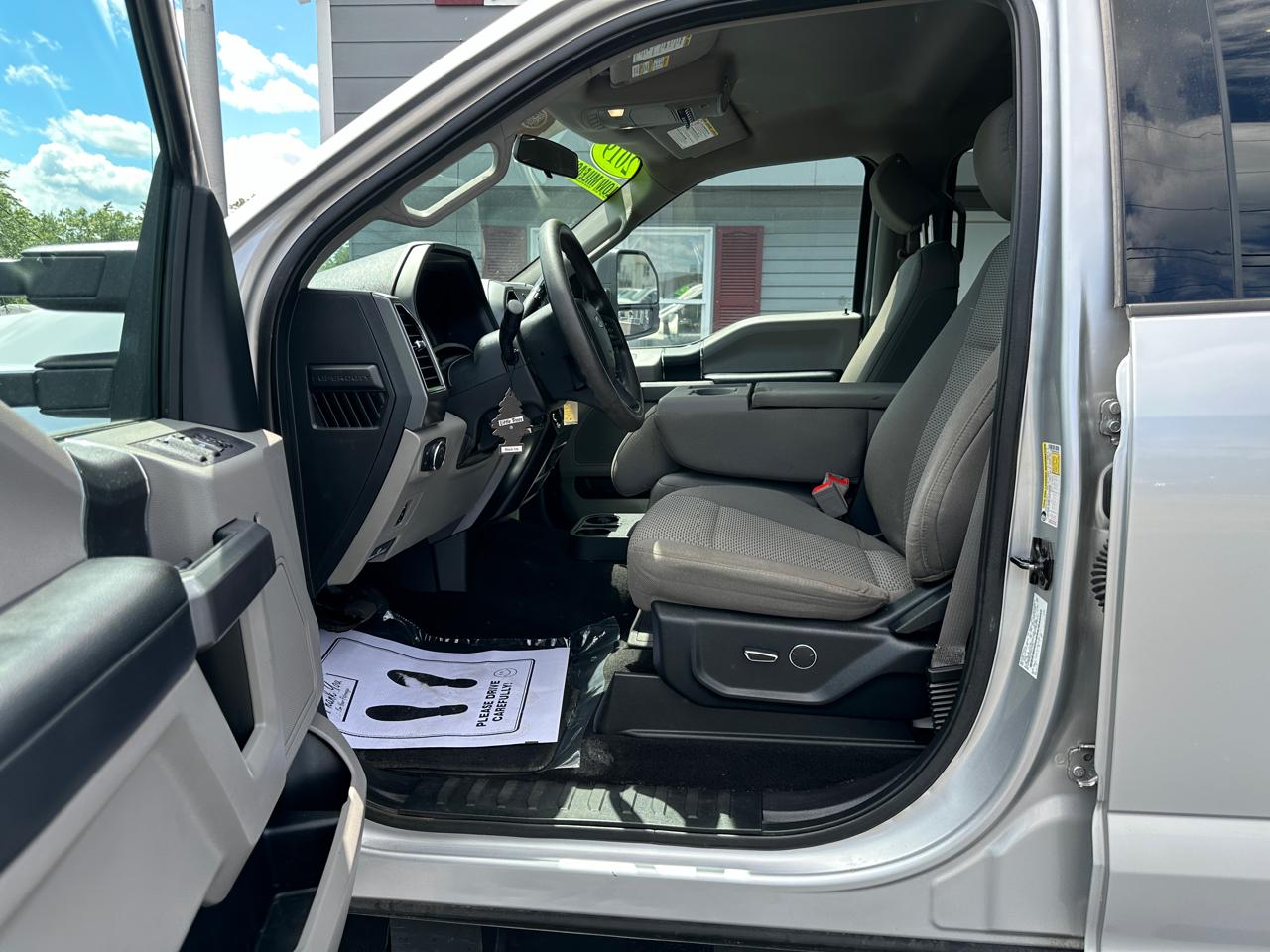 Ford F-250 SD XLT Crew Cab Short Bed 4WD 2019