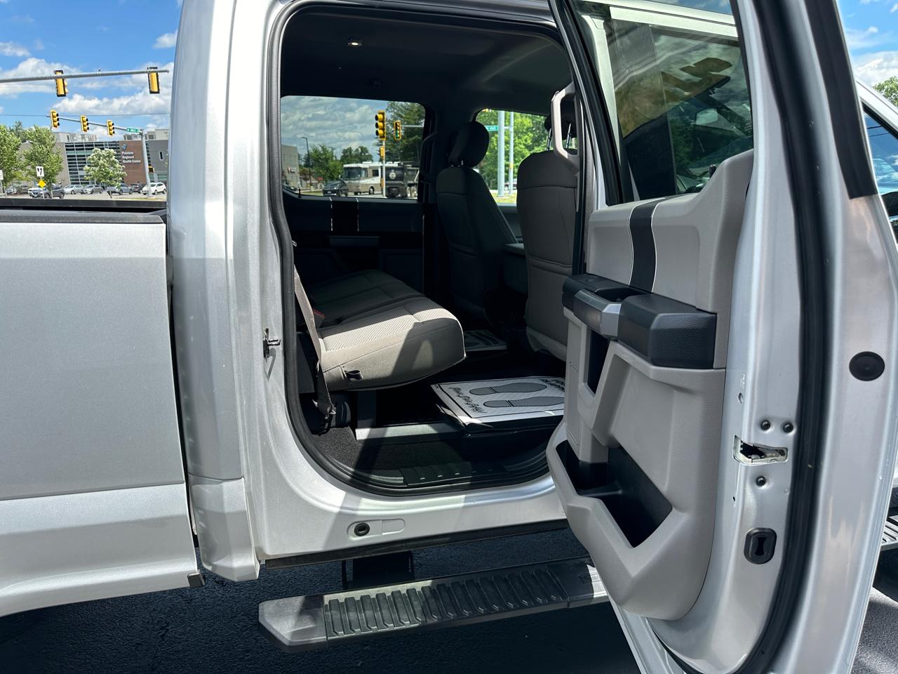 Ford F-250 SD XLT Crew Cab Short Bed 4WD 2019